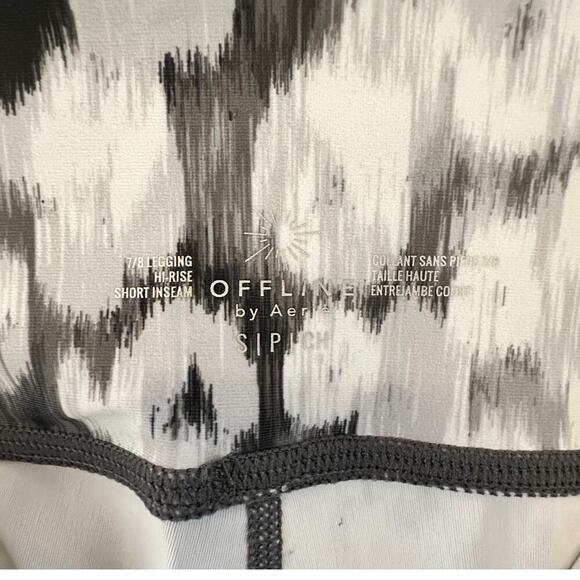 Offline by Aerie 7/8 High-Rise Leggings – Black & White Print 🖤🤍 NWT Small - Picture 6 of 8